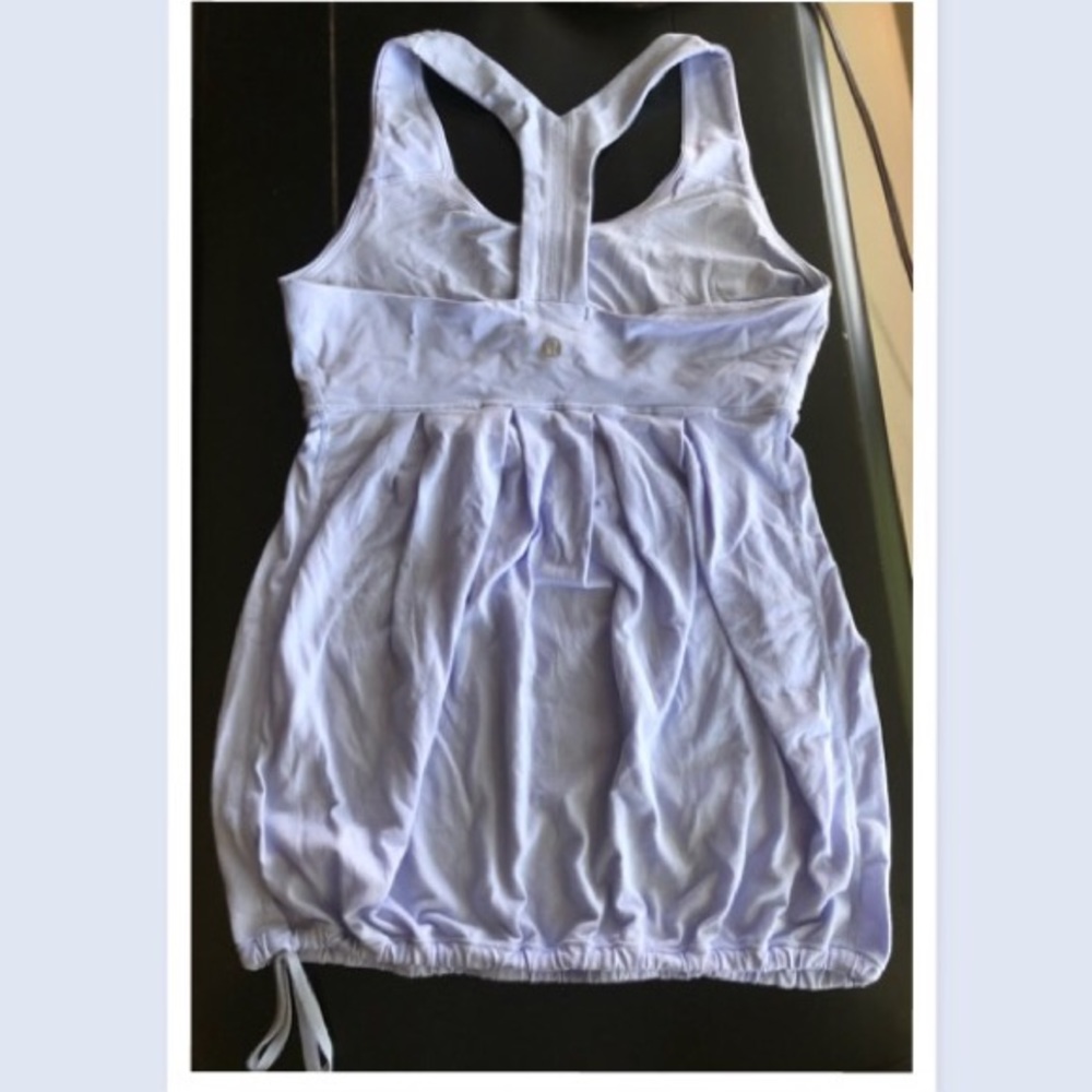 LULULEMON TANK TOP WITH BUILT IN BRA SIZE 6